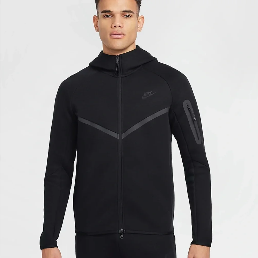 Nike Tech Black Full-Zip Hoodie men’s size medium used - Picture 1 of 5